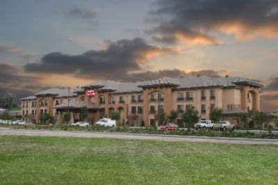 Hampton Inn & Suites Temecula - Hotel Exterior