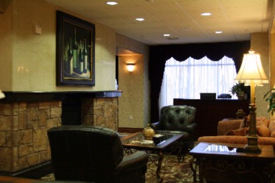 Hampton Inn & Suites Temecula - Relax In Front Of Our Fireplace