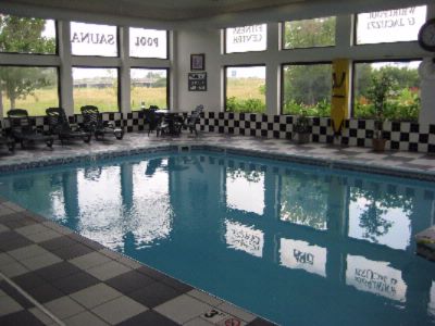 Best Western Suites Columbus West - Relax In The Pool And Whirlpool