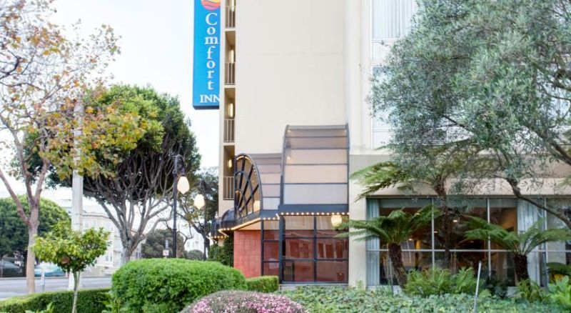 Comfort Inn by The Bay - Hotel By Day