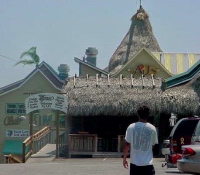 The Resorts of Pelican Beach - Places To Eat And Have Fun