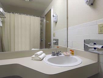 Howard Johnson - 