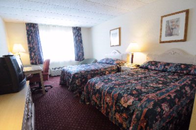 Sandusky Inn & Suites - Double Bed