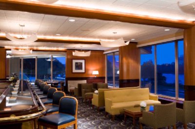 Hyatt Regency Cambridge - Zephyr On The Charles Bar & Lounge