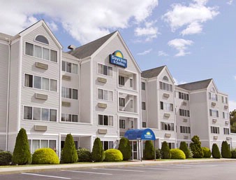 Days Inn & Suites