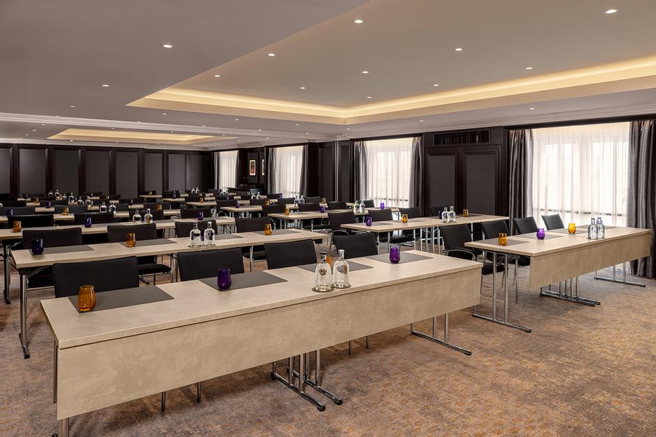 Hilton Vienna Plaza - Fitness Room