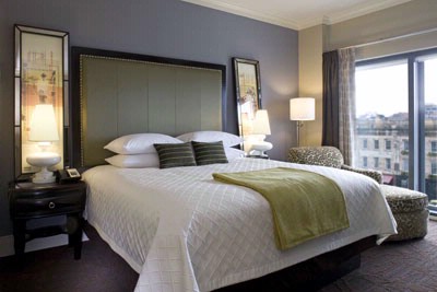Avia Savannah - Classic King Guestroom