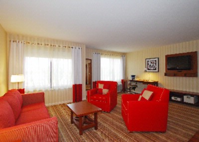 Four Points by Sheraton Ontario Rancho Cucamonga - Executive Suite