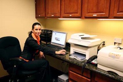 Hampton Inn & Suites Woodland - Business Center