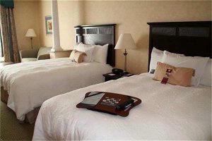 Hampton Inn & Suites Woodland - Double Queen Bedded Guestroom
