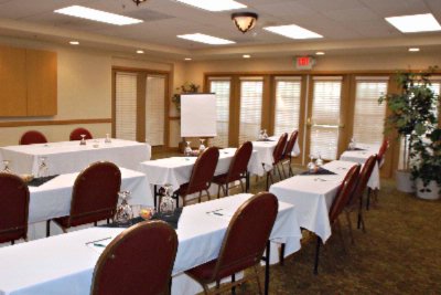 Country Inn & Suites - 