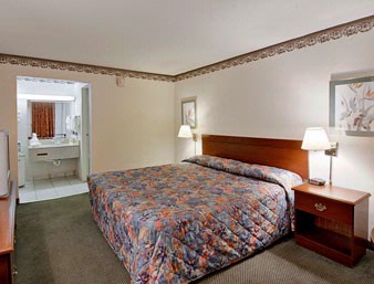 Days Inn / Airport - King Size Room