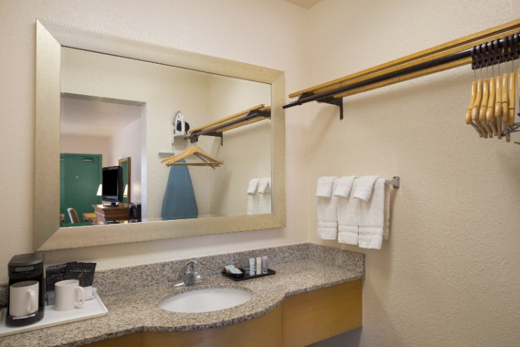Travelodge - Breakfast Area