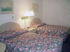 Rodeway Inn - 