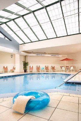 Courtyard by Marriott Seattle Downtown Lake Union - Indoor Pool
