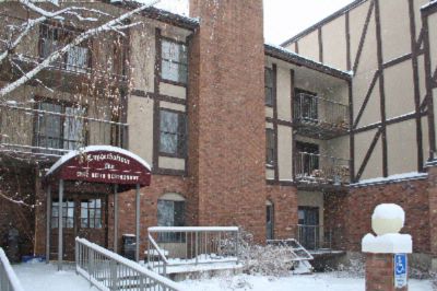 Copperbottom Inn - Exterior