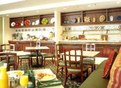 Country Inn & Suites San Diego North - Breakfast Buffet
