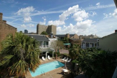 Maison St. Charles - Exterior Courtyard