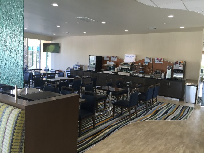 Holiday Inn Express Hotel & Suites Pasadena - 