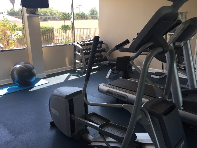 Holiday Inn Express Hotel & Suites Pasadena - 
