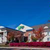 Holiday Inn Express & Suites Waterford - The Exterier