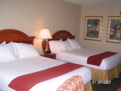 Holiday Inn Express & Suites Waterford - Two Queen Beds Room (tqn)
