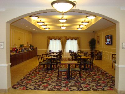 La Quinta Inn & Suites Garland Harbor Point - Home Of Our Complimentary Continental Breakfast