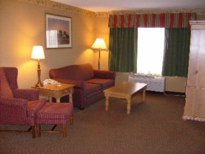 Country Inn & Suites - Suite Livingroom
