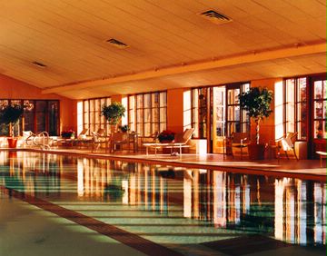 Dolce Norwalk - Indoor Pool