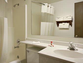 Jackson Hole Super 8 - Bathroom