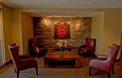 Red Roof Inn - 