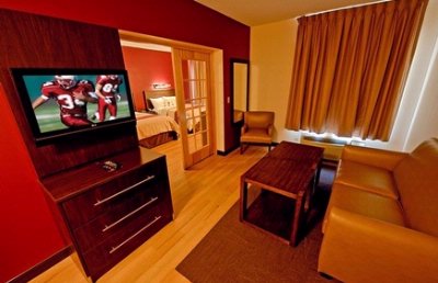 Red Roof Inn - 