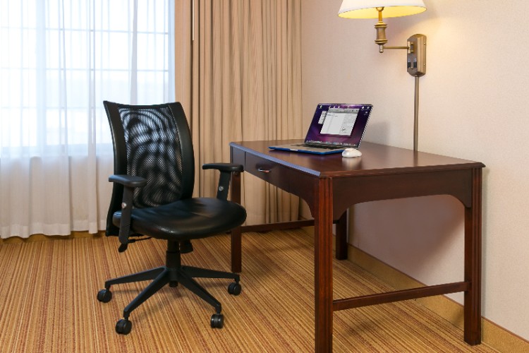 Courtyard by Marriott - 