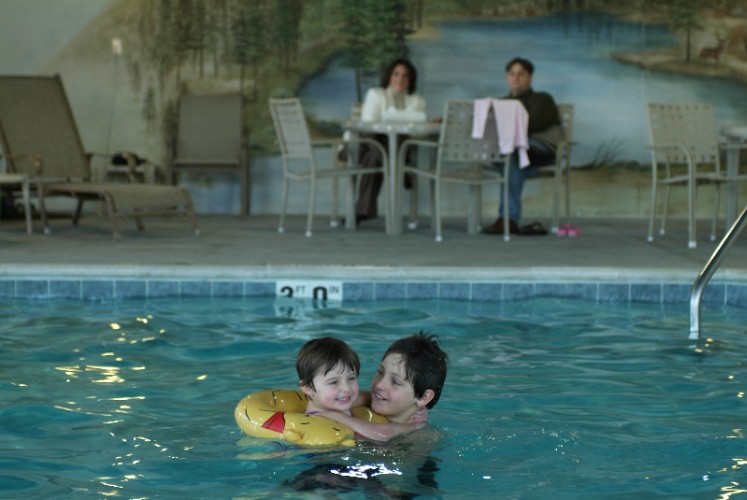 Le Ritz Hotel & Suites - 