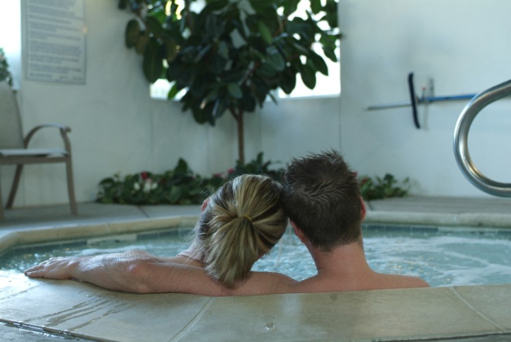 Le Ritz Hotel & Suites - 