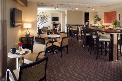 Sheraton Albuquerque Uptown Hotel - Upgrade Your Stay To Our Club Level And Enjoy The Amenities Of Our Club Lounge