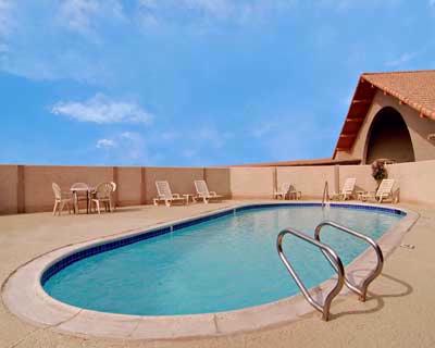 Rodeway Inn & Suites - 