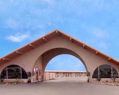 Rodeway Inn & Suites - 
