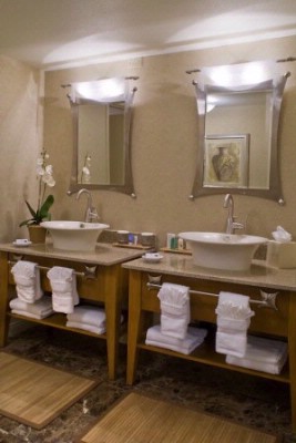 Doubletree Guest Suites Doheny Beach - All Of Our Suites Have Been Newly Renovated Complete With Bathroom Renovation.