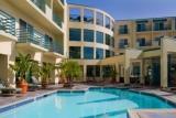 Doubletree Guest Suites Doheny Beach - Take A Dip In Our Sparkling Courtyard Pool.