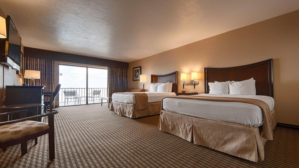 Best Western Waterfront - 
