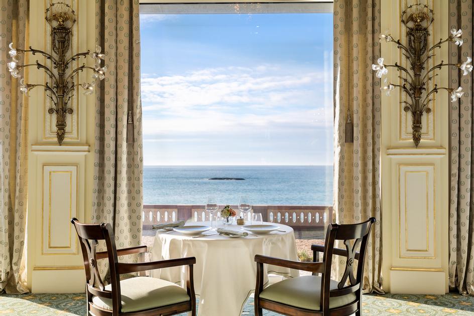 Hotel Du Palais - La Rotonde Restaurant