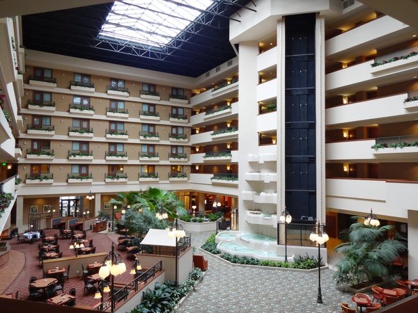 Radisson Quad City Plaza - 