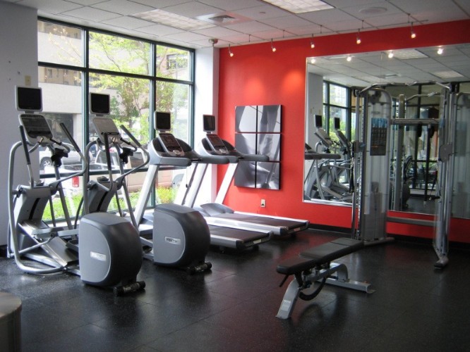 Radisson Quad City Plaza - 