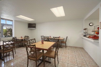 Clarion - Breakfast Room