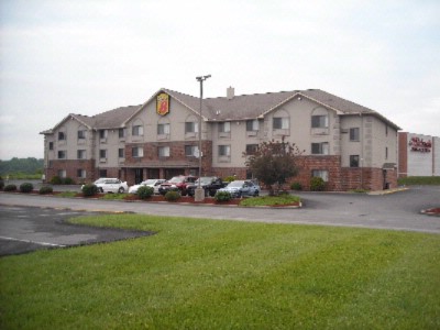 Super 8 - Morgantown