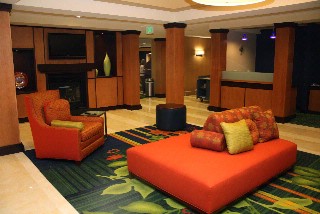 Fairfield Inn & Suites - Lobby