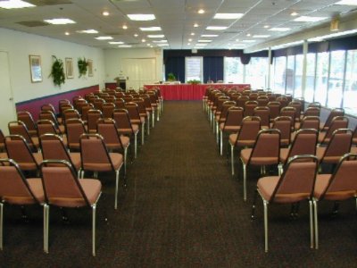 Quality Inn & Suites Golf Resort - 1900 Sq. Ft. Fairways Banquet Room