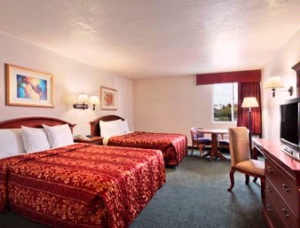 Heritage Inn Fullerton - 