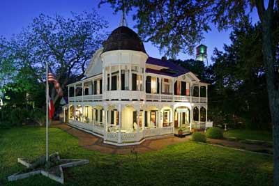 Gruene Mansion Inn - 